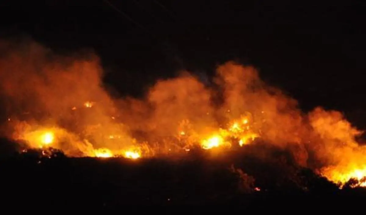 Grosso incendio, ore di inferno a Trabia: case evacuate e 60 persone in fuga