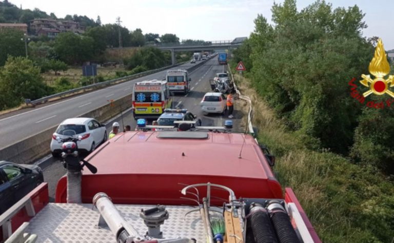 incidente raccordo Perugia-bettolle
