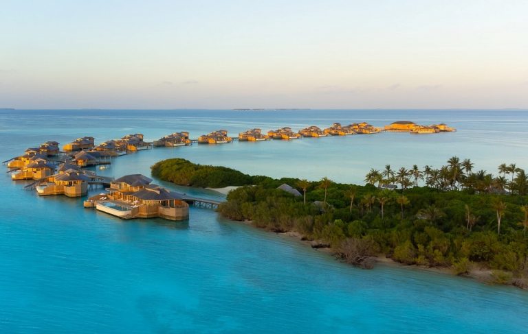 Il resort Soneva Fushi, che cerca il libraio