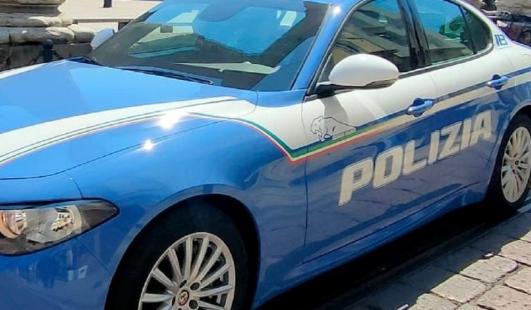 La polizia ha fermato e denunciato un cliente violento