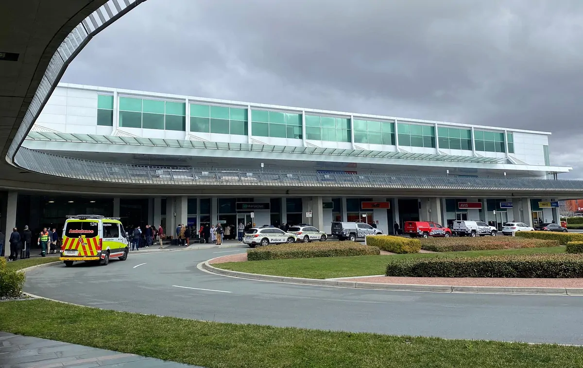 L'aeroporto di Canberra presidiato dalla polizia