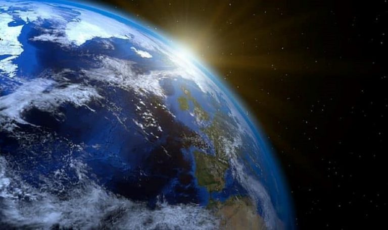 La Terra gira più velocemente