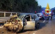Schianto all'alba tra due auto in autostrada: muore una 49enne, grave una 21enne