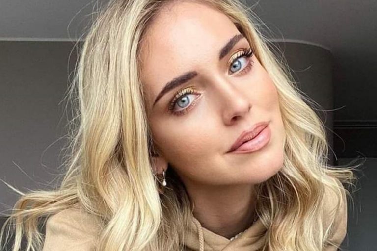 Chiara Ferragni foto bagno
