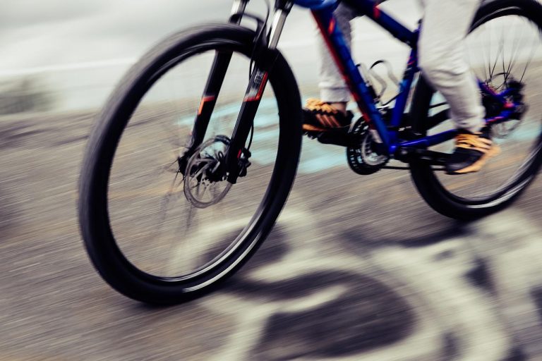Ragazzino derubato della bicicletta dono del papà morto