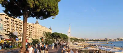 la croisette cannes france 400x173