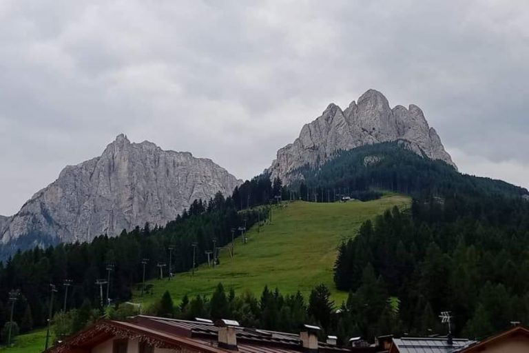 Val di Fassa, i turisti in fuga: «Un boato, poi la montagna che crolla verso di noi»