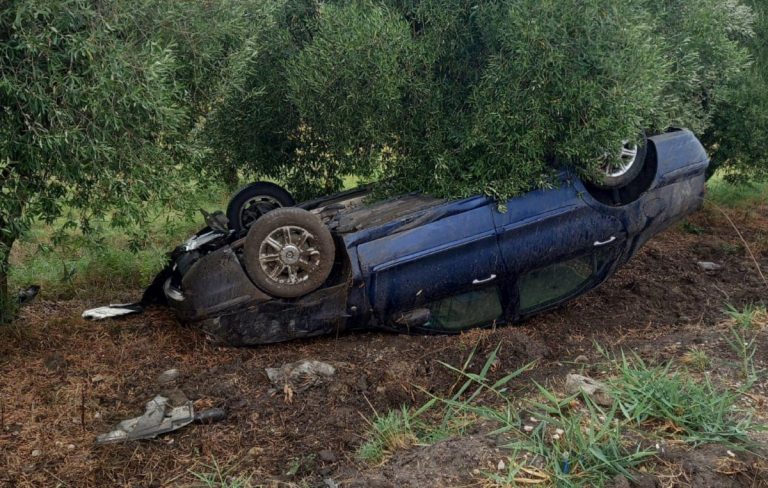 L'auto del sindaco Bancheri ribaltata dopo il sinistro