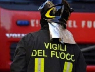 Como, sei giovani soccorsi dai Vigili del Fuoco: si sono arrampicati sul tetto del Duomo