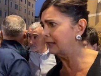 Laura Boldrini replica alle sue contestatrici