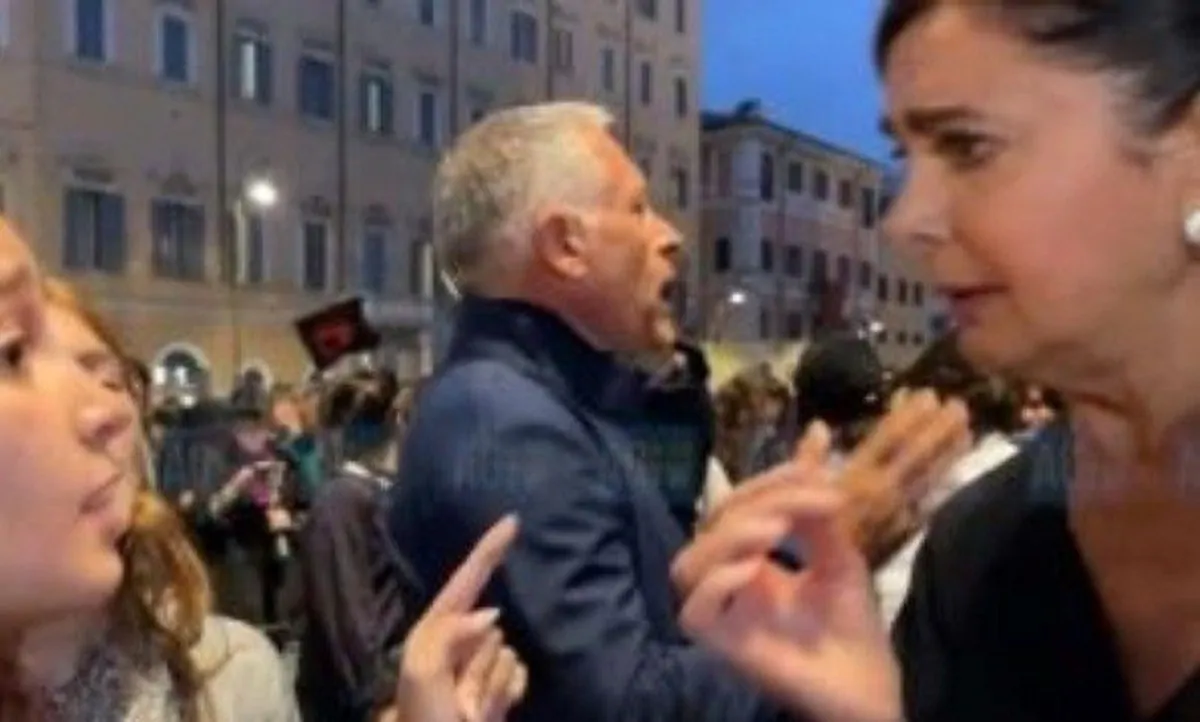 Laura Boldrini contestata a Roma