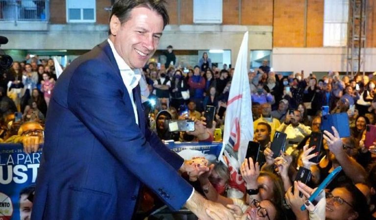 Giuseppe Conte a Caserta