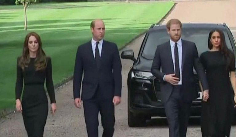 Elisabetta Harry Meghan
