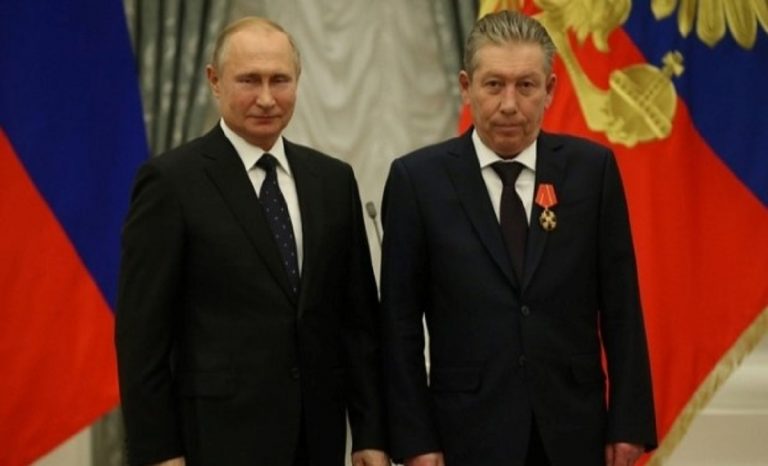 Ravil Maganov con Vladimir Putin