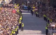 urla Andrea corteo funebre