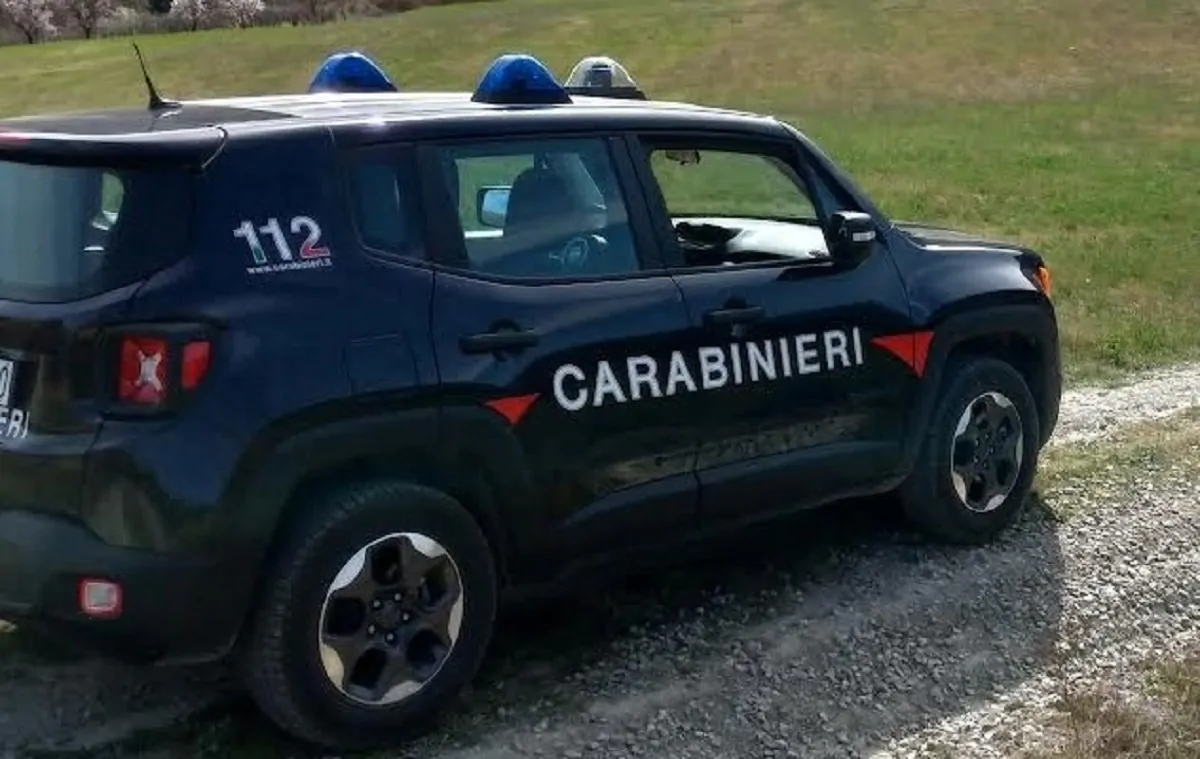Sul luogo della tragedia sono accorsi i carabinieri