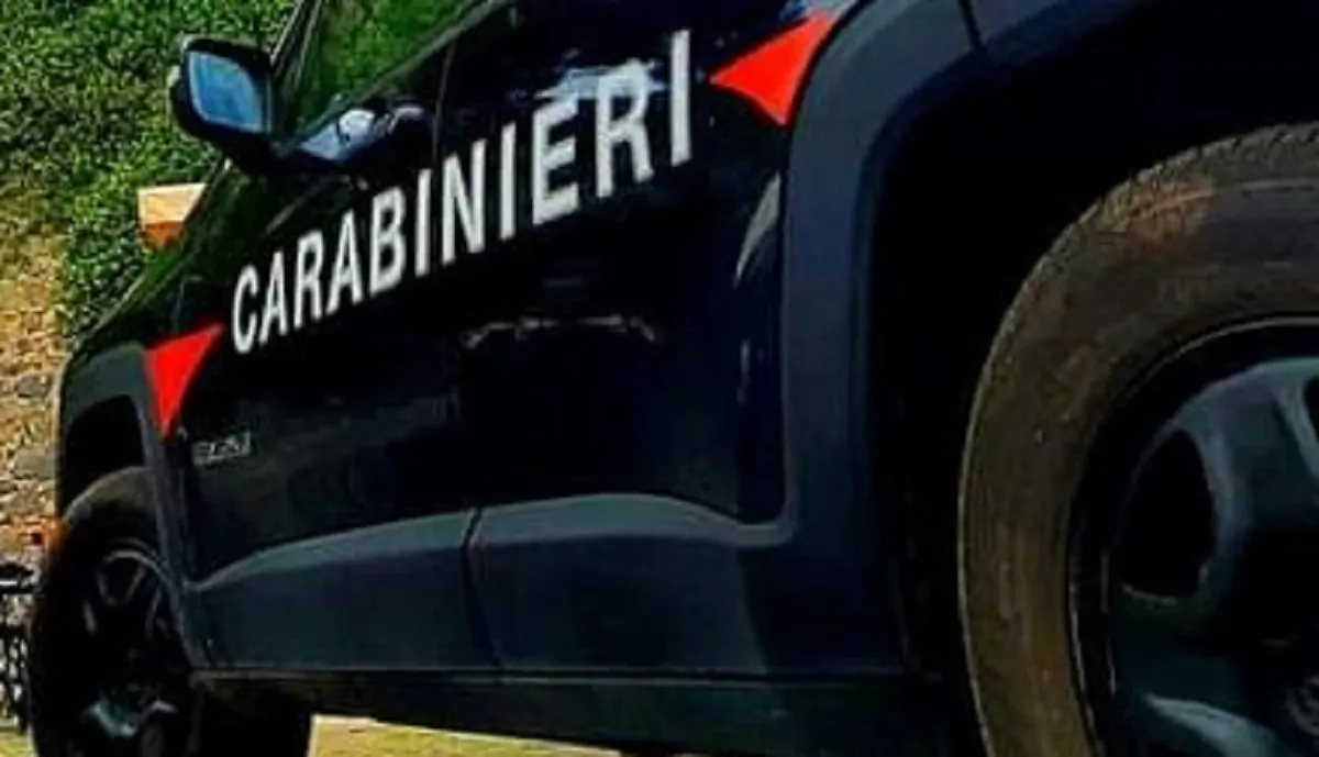 "Amico di famiglia" indagato dai Carabinieri