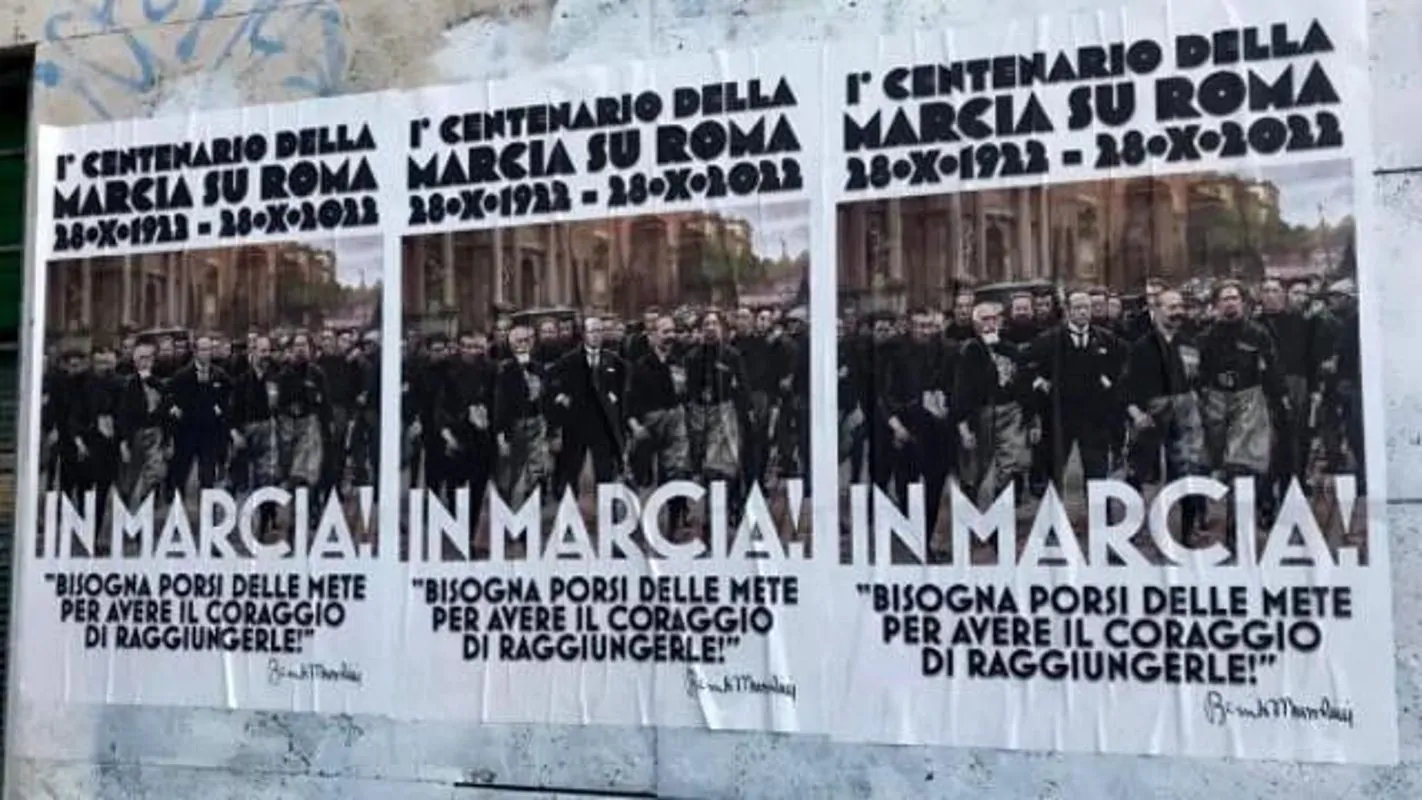 Manifesti per il centenario del fascismo affissi abusivamente a Roma