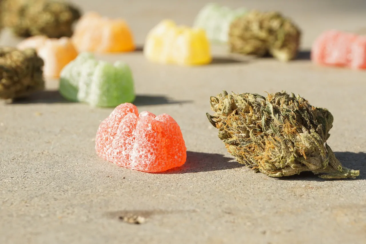 I dolciumi con droga fra gli ingredienti sono reperibili molto facilmente online