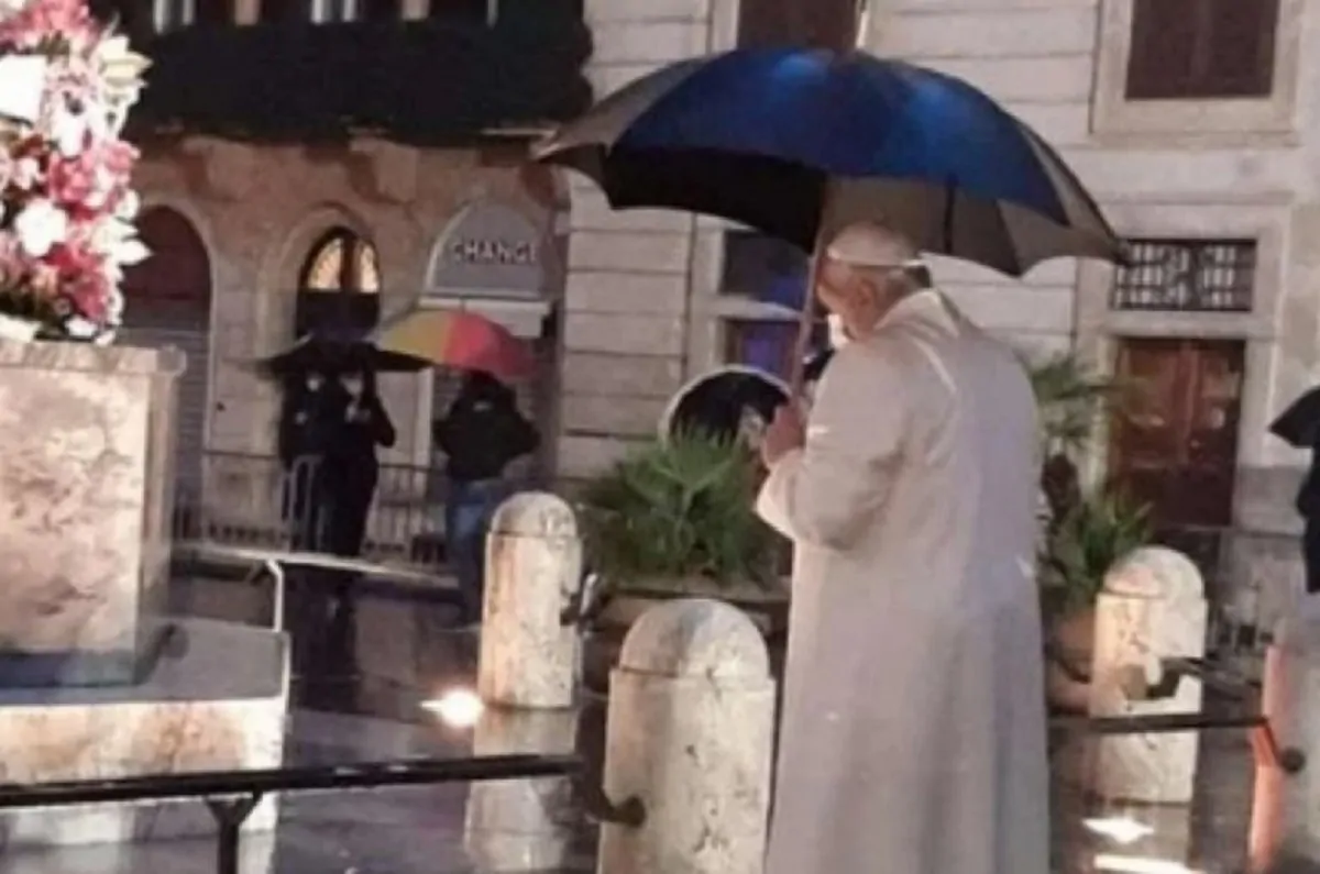 Papa Francesco Piazza di Spagna