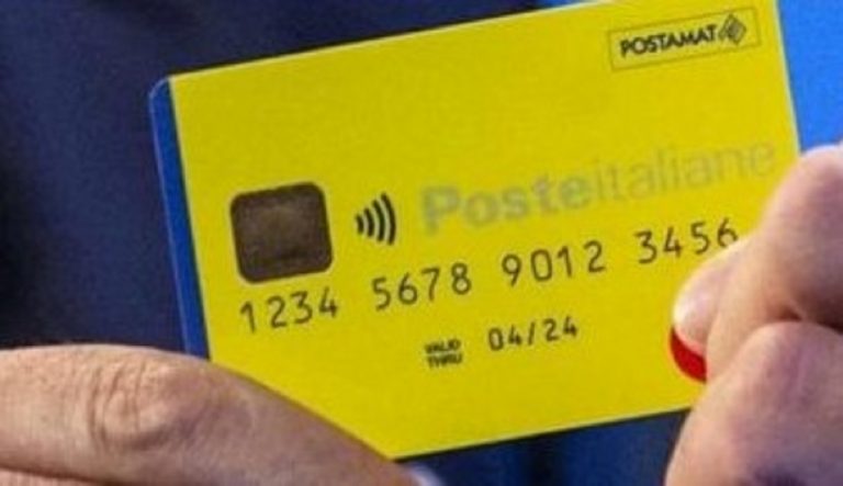Da latitante ha provato a ritirare il RdC