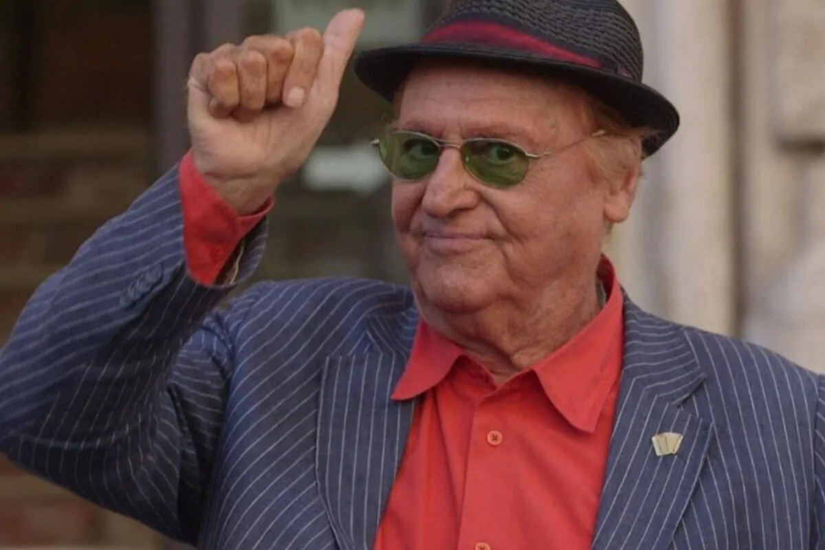 Renzo Arbore sta male