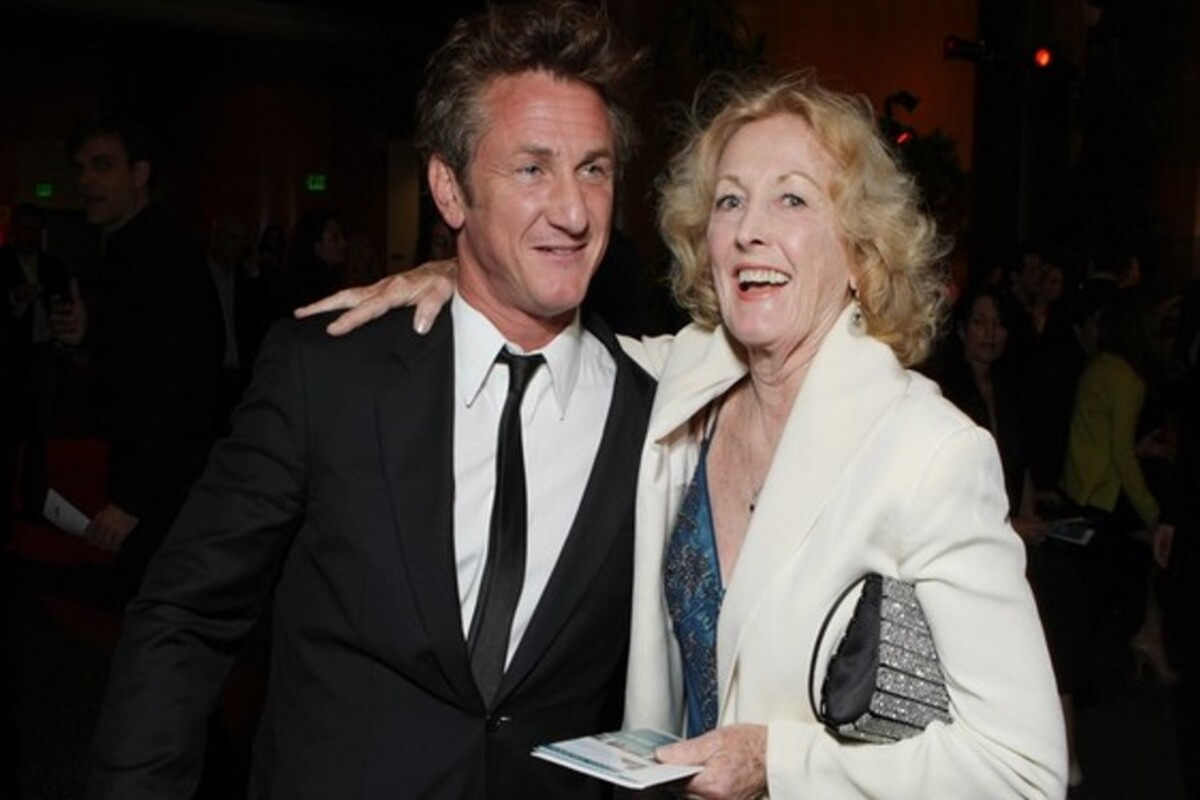 Sean Penn morta madre