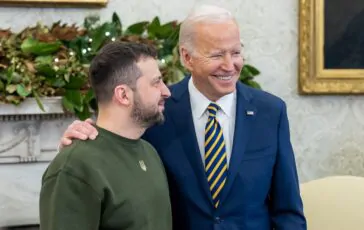 Joe Biden e Volodymyr Zelensky nello Studio Ovale