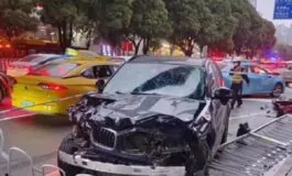 L'auto che ha falciato le persone in Cina