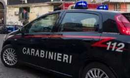 I Carabinieri indagano su un rogo ad un'auto