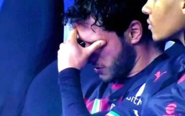 Davide Calabria in lacrime dopo il derby