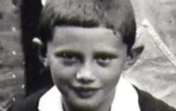 Un giovanissimo Joseph Ratzinger