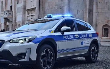 Sul posto è intervenuta la polizia locale di Modena