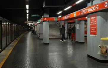 La banchina della metro Sesto I Maggio di Milano