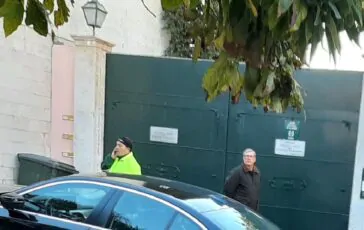La carraia dell'ambasciata italiana a Lisbona