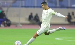 Cristiano Ronaldo mentre batte il rigore