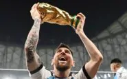 Leo Messi con la Coppa del Mondo