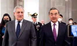 Antonio Tajani con Wang Yi