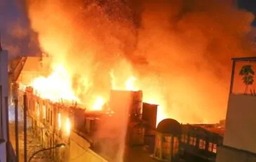 Incendio a Saviano: il fuoco è divampato sul carro carnevalesco di Via Torre; aperte le indagini
