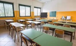 mamma-prende-a-testate-una-ragazzina-in-classe-bullizzava-la-figlia