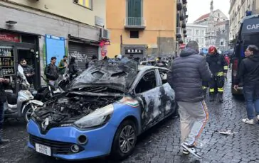 scontri tifosi a Napoli