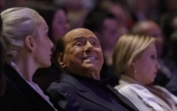 Berlusconi chiarisce ribaltone Forza Italia
