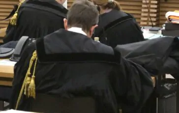 Un 19enne chiede giustizia in Tribunale per fatti di quando aveva 8 anni