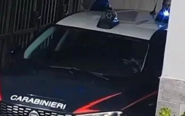 Operazione anti droga dei Carabinieri: fra fermato una mamma pusher (rep.)