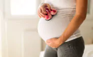 Anna, malata di cancro incinta rifiuta le cure per far nascere la figlia