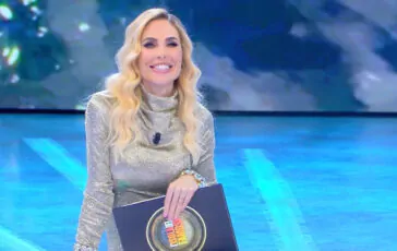 cast isola famosi