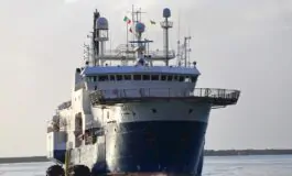 La nave Geo Barents è attesa l porto di Bari