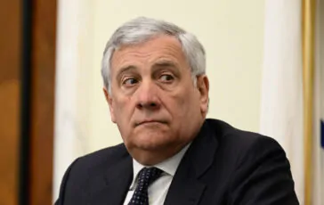 Tajani contro Di Maio nuovo inviato Ue per il Golfo
