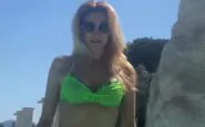 Adriana Volpe in bikini incanta i fan: ecco tutti i dettagli