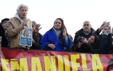 Pietro Orlandi ad una manifestazione per la sorella Emanuela